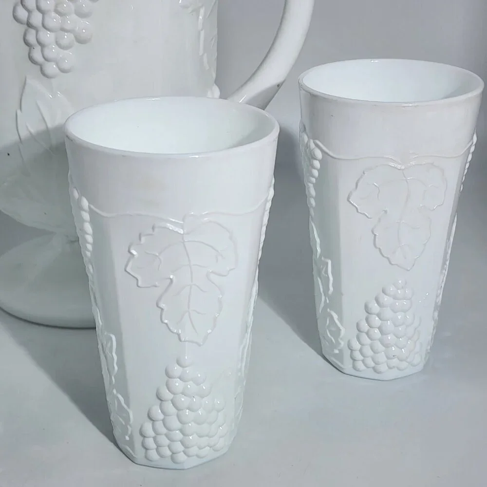 Indiana Milk Glass Colony Harvest Grape Pitcher And Tumblers Set Of 5 Vintage